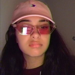 Meet your Posher, Sasha